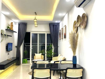 Moonlight Boulevard, Vietnam  Moonlight Boulevard, Vietnam