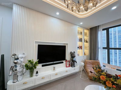 The Golden Palm Le Van Luong, Vietnam The Golden Palm Le Van Luong, Vietnam