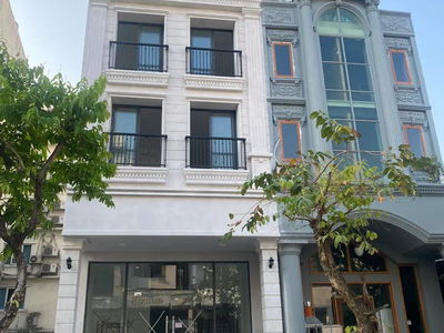 Hung Gia, Vietnam Hung Gia, Vietnam