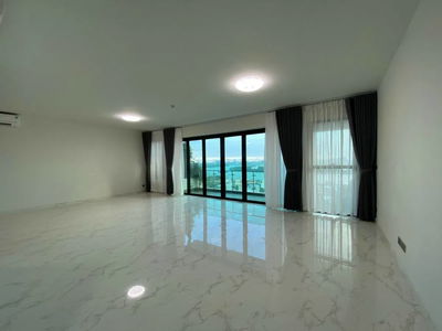 Happy In View, Vietnam  Happy In View, Vietnam