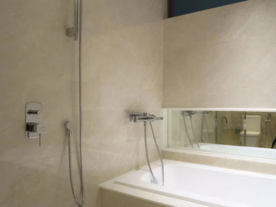 Ascentia, Vietnam Ascentia, Vietnam