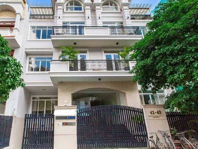 Gehäuse In Nha Be, Vietnam Gehäuse In Nha Be, Vietnam