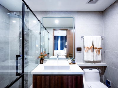 Hoang Thanh Pearl, Vietnam Hoang Thanh Pearl, Vietnam