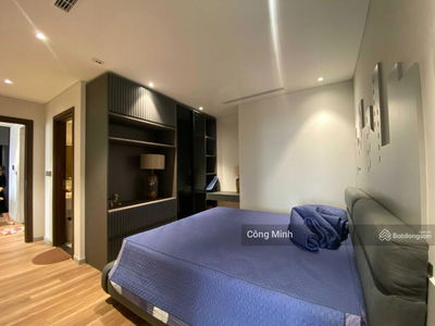 D'. Le Pont D’or - Hoang Cau, Vietnam D'. Le Pont D’or - Hoang Cau, Vietnam