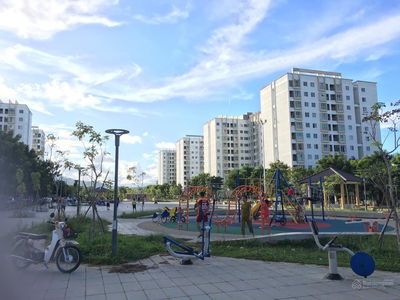 Nguyen Huu Tien Street, Vietnam Nguyen Huu Tien Street, Vietnam