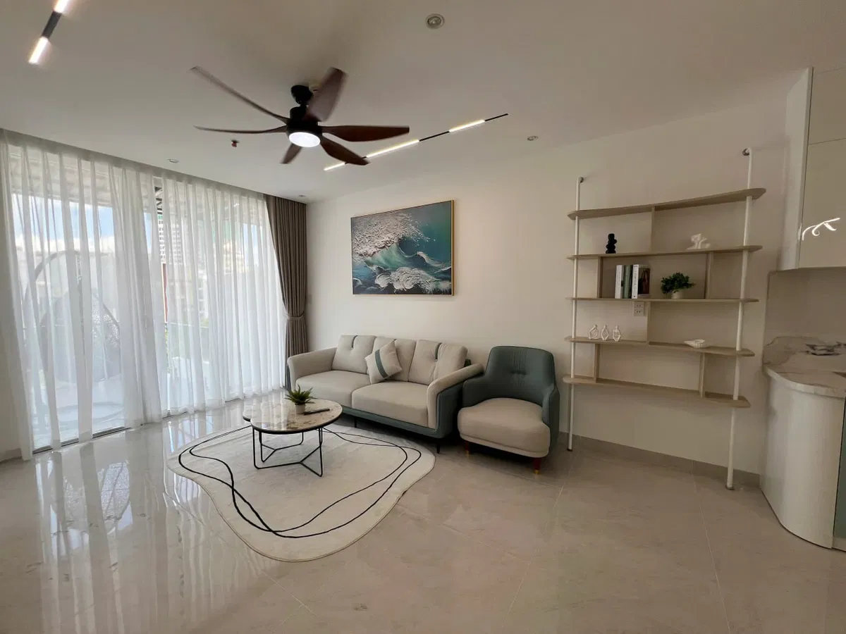 New Monarchy Building, Vietnam New Monarchy Building, Vietnam