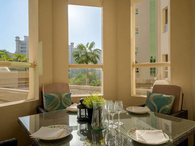 Gehäuse In Dubai, United Arab Emirates  Gehäuse In Dubai, United Arab Emirates