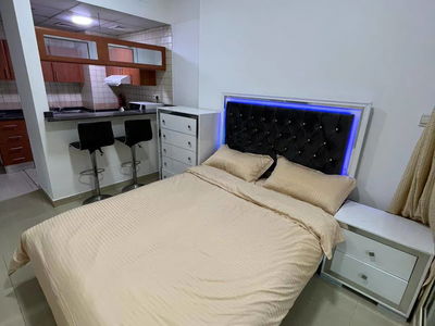 Housing in Dubai, United Arab Emirates  Housing in Dubai, United Arab Emirates