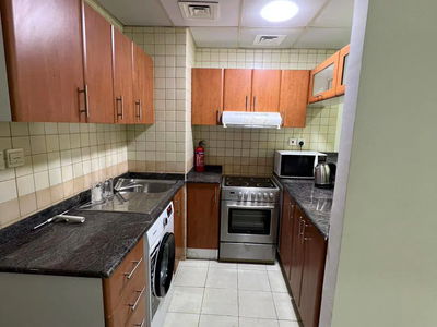 Жилье в Dubai, United Arab Emirates  Жилье в Dubai, United Arab Emirates