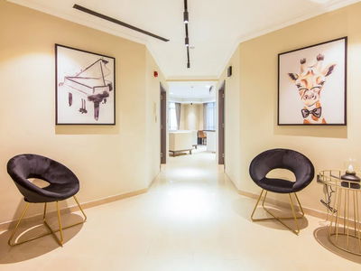 Gehäuse In Dubai, United Arab Emirates  Gehäuse In Dubai, United Arab Emirates