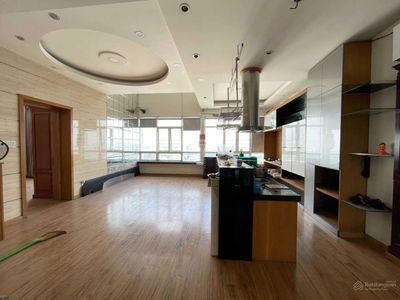 Phu Hoang Anh, Vietnam Phu Hoang Anh, Vietnam