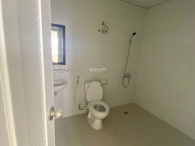 Topaz Elite, Vietnam Topaz Elite, Vietnam