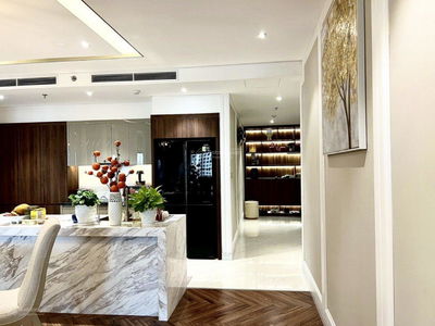 Dreamland Bonanza, Vietnam  Dreamland Bonanza, Vietnam