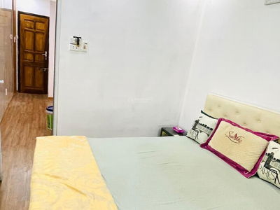 Hong Mai Street, Vietnam Hong Mai Street, Vietnam