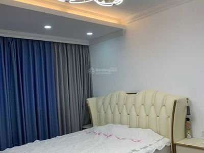 Golden Field My Dinh Project, Vietnam Golden Field My Dinh Project, Vietnam