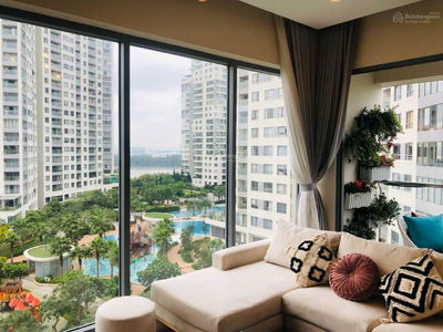 Diamond Island, Vietnam Diamond Island, Vietnam