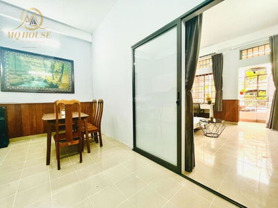 Bach Dang Street, Vietnam Bach Dang Street, Vietnam