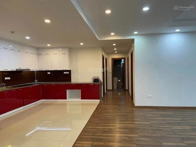 Giai Phong Street, Vietnam Giai Phong Street, Vietnam