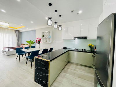 Sunrise City, Vietnam Sunrise City, Vietnam