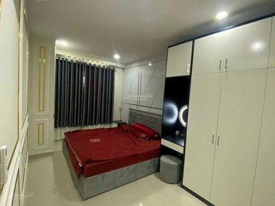 Topaz Elite, Vietnam Topaz Elite, Vietnam