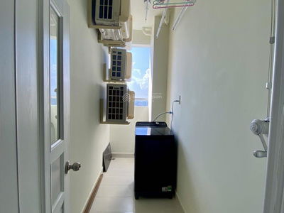 Topaz Elite, Vietnam Topaz Elite, Vietnam