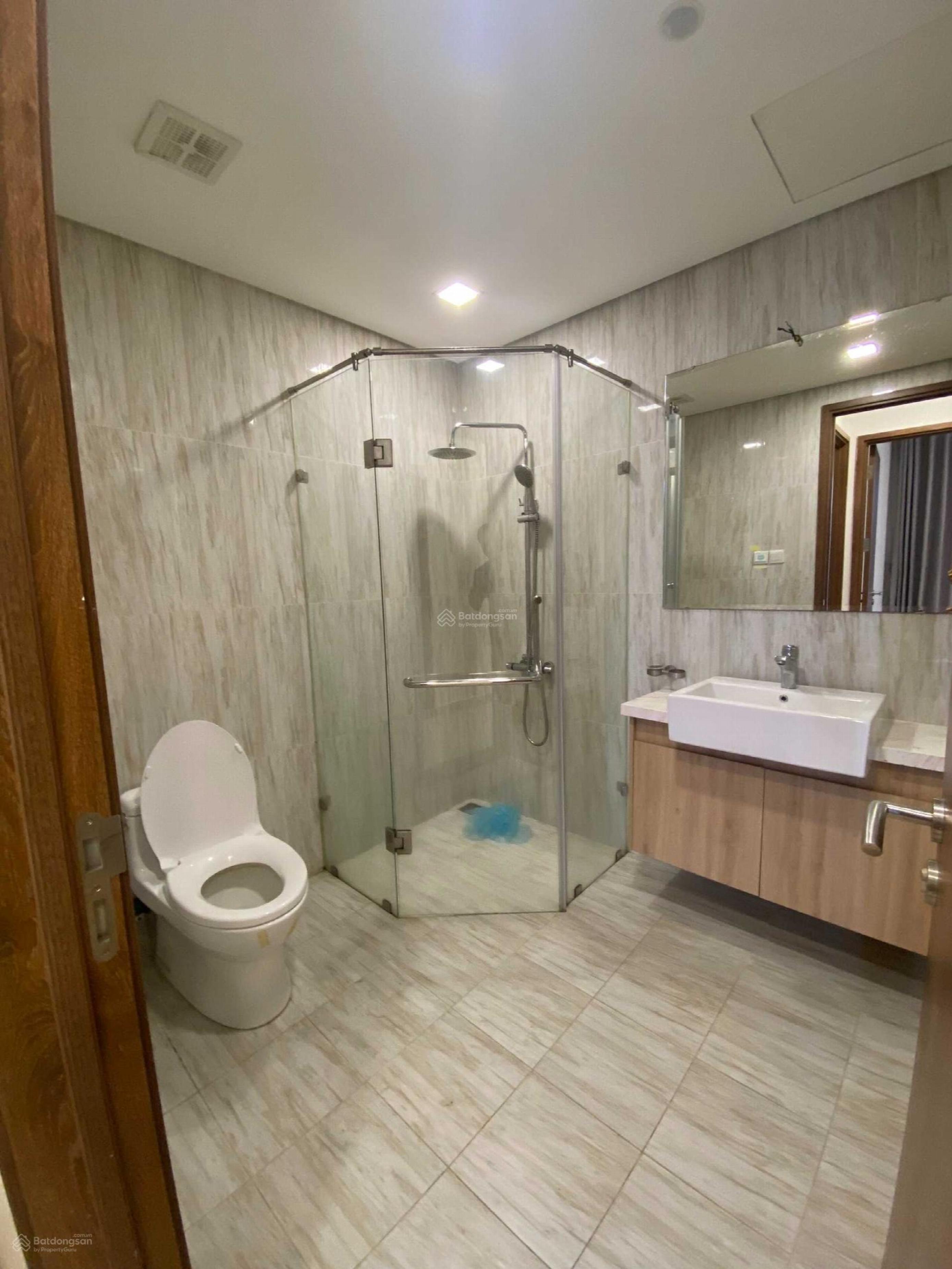 The Golden Star, Vietnam The Golden Star, Vietnam