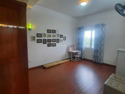 Giang Bien Ward, Vietnam Giang Bien Ward, Vietnam