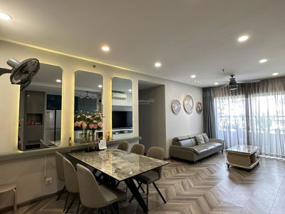 Sunrise City, Vietnam Sunrise City, Vietnam