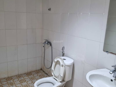 Le Van Luong Street, Vietnam Le Van Luong Street, Vietnam