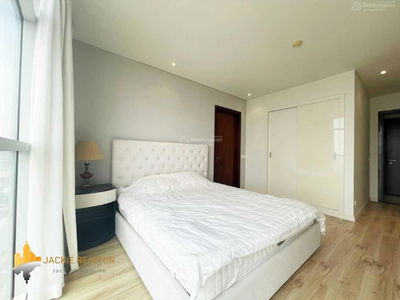 Watermark Tay Ho, Vietnam Watermark Tay Ho, Vietnam