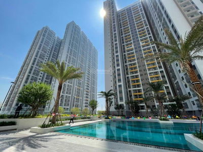 Q7 Saigon Riverside, Vietnam  Q7 Saigon Riverside, Vietnam