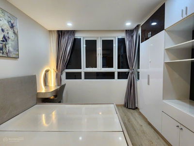 Him Lam Cho Lon, Vietnam Him Lam Cho Lon, Vietnam