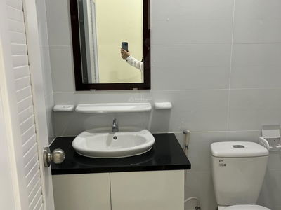 Topaz Elite, Vietnam Topaz Elite, Vietnam