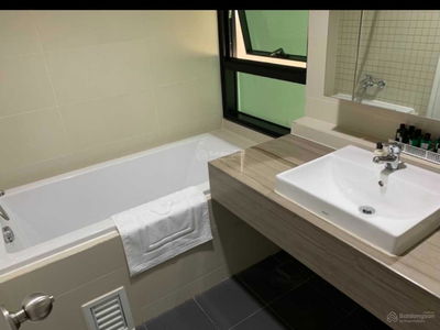 The Ascent, Vietnam The Ascent, Vietnam