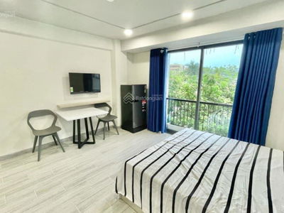 Xuan La Street, Vietnam Xuan La Street, Vietnam