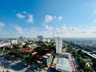 Dong Quoc Binh Street, Vietnam  Dong Quoc Binh Street, Vietnam