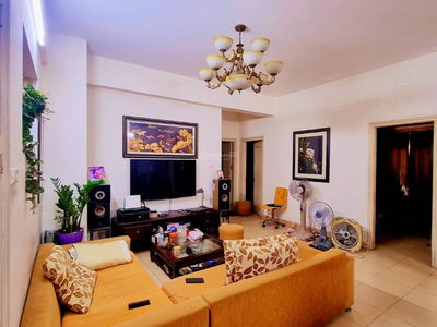 Ms. Huong, Vietnam Ms. Huong, Vietnam