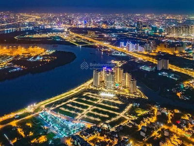 Diamond Island, Vietnam Diamond Island, Vietnam