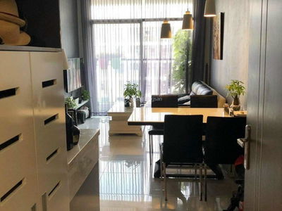 Jamila Khang Dien, Vietnam Jamila Khang Dien, Vietnam