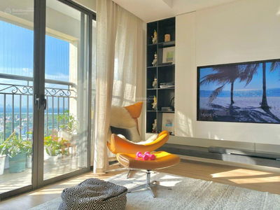 D'. Le Roi Soleil, Vietnam D'. Le Roi Soleil, Vietnam