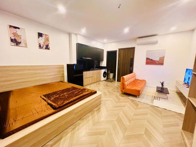 Hoang Cau Street, Vietnam Hoang Cau Street, Vietnam