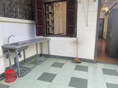 Pham Huy Thong Street, Vietnam  Pham Huy Thong Street, Vietnam