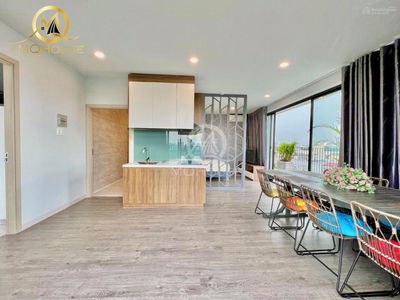 Bach Dang Street, Vietnam Bach Dang Street, Vietnam