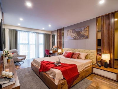 The Nine, Vietnam The Nine, Vietnam