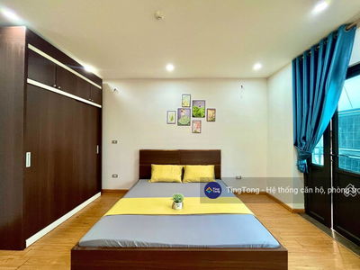 Lac Long Quan Street, Vietnam Lac Long Quan Street, Vietnam