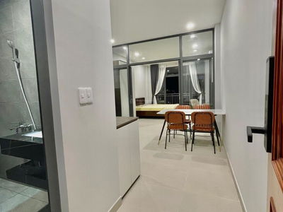 Bach Dang Street, Vietnam Bach Dang Street, Vietnam