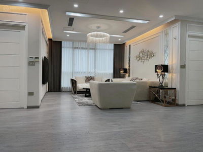 The Nine, Vietnam The Nine, Vietnam