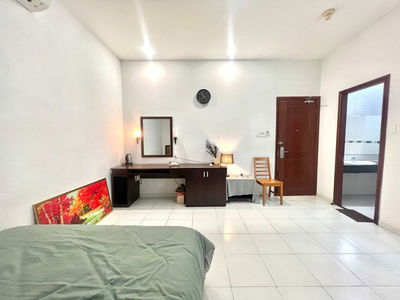 Chu Van An Street, Vietnam Chu Van An Street, Vietnam