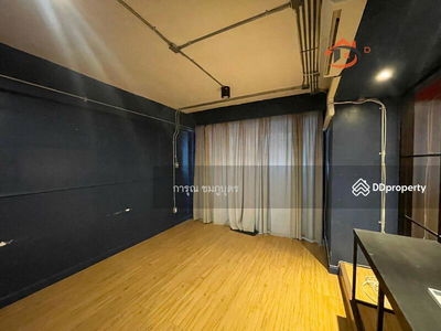 10500, Bangkok, Thailand 10500, Bangkok, Thailand