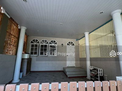 Logement dans Ban Ratsada, Thailand Logement dans Ban Ratsada, Thailand